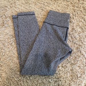 Lululemon Heatherbone leggings.